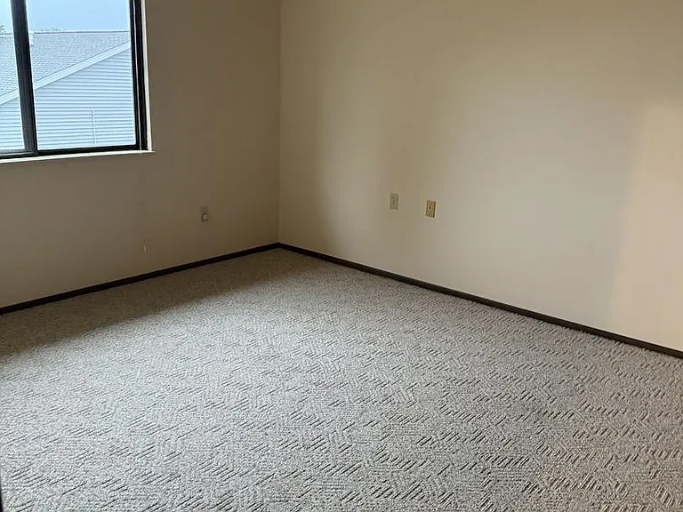 6245 Normandy Dr #10 — Photo 16
