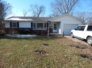 1200 Beva Beck, Marion, IL 62959
