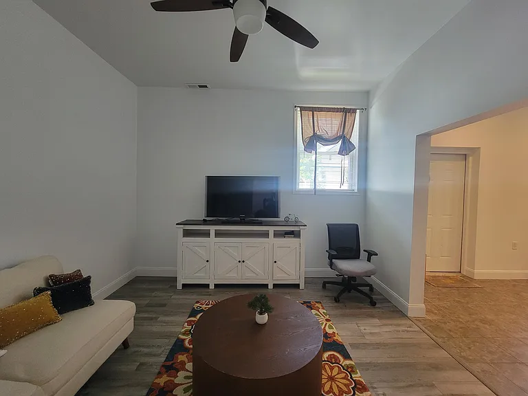 401 Madison St #2 — Photo 7