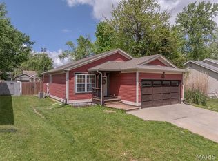 321 Roosevelt Ave, Warrenton, MO 63383