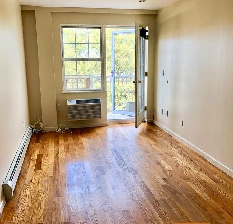 1st image of 420 42nd St APT 4D