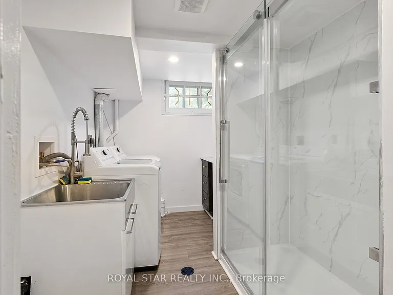 10 Delong Dr — Photo 38