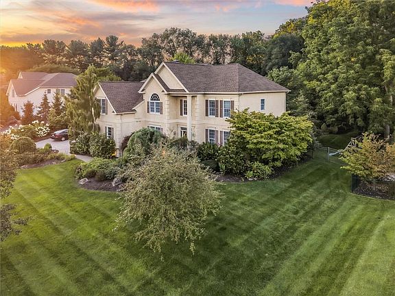 3rd image of 4381 Anthony Dr
