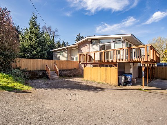 2nd image of 302 NE 45th St #302