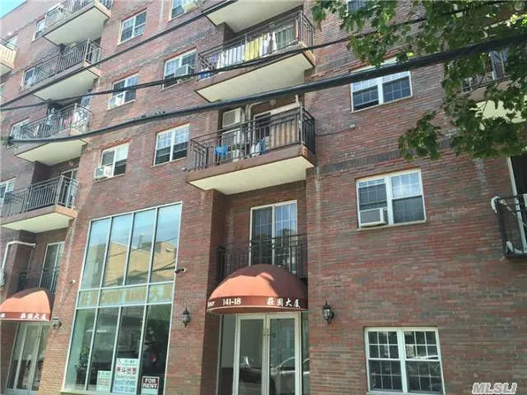 141-18 Cherry Ave #3H, Flushing, NY 11355