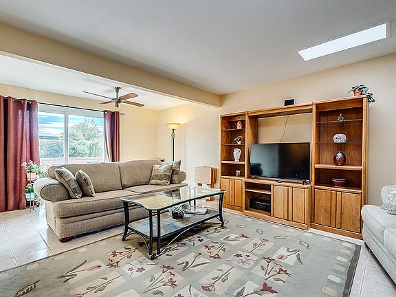5th image of 1315 S Desert Meadows Cir