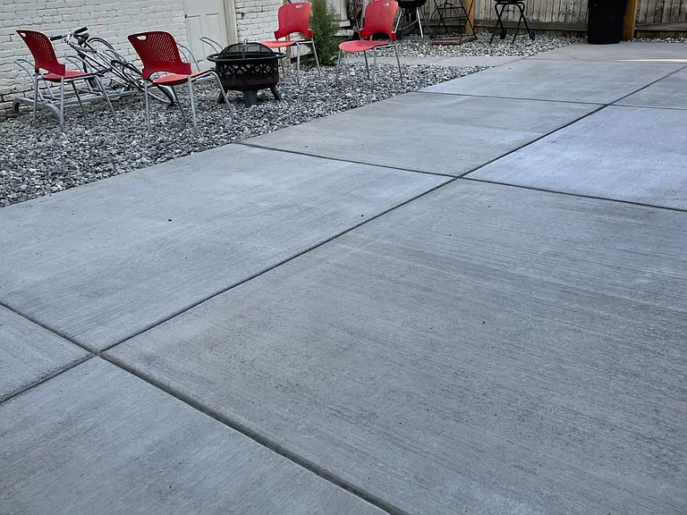 backyard/shared patio