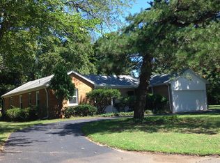 375 Montezuma Rd, Benton Harbor, MI 49022