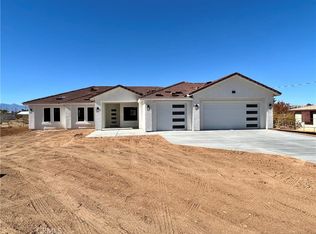 11476 2nd Ave, Hesperia, CA 92345