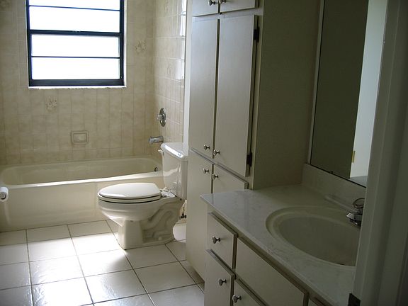 5th image of 589 94th Ave N