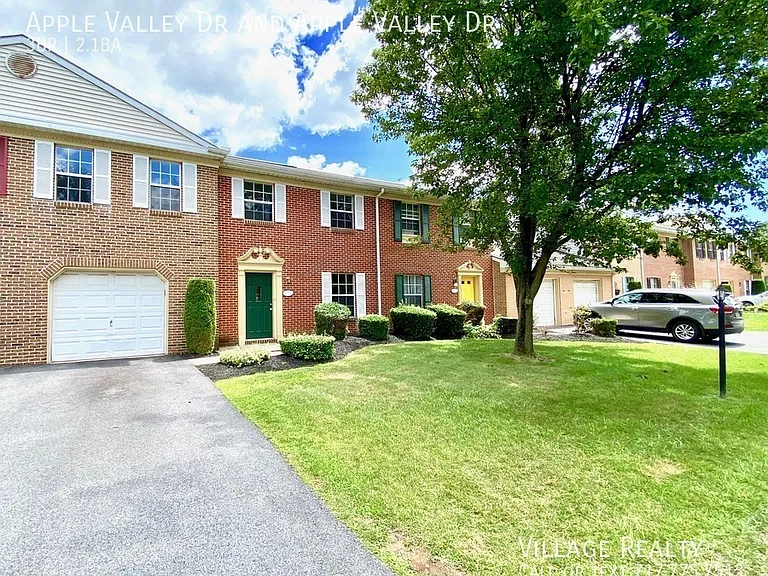 Apple Valley Dr — Photo 1