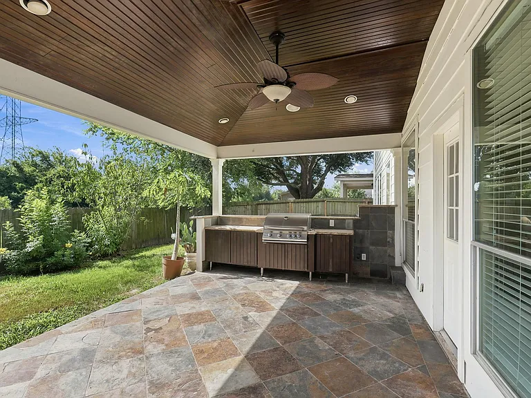 10138 Bayou Manor Ln — Photo 25