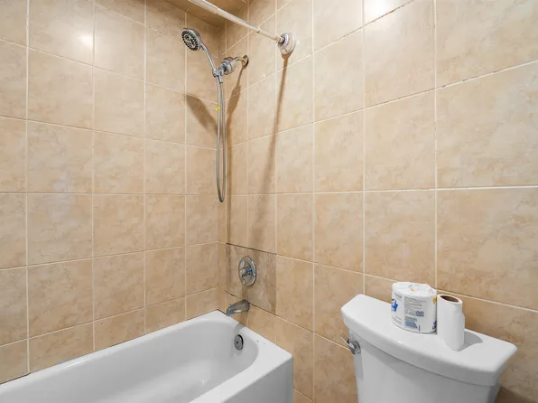 47 Dogwood Street image 16 of 22