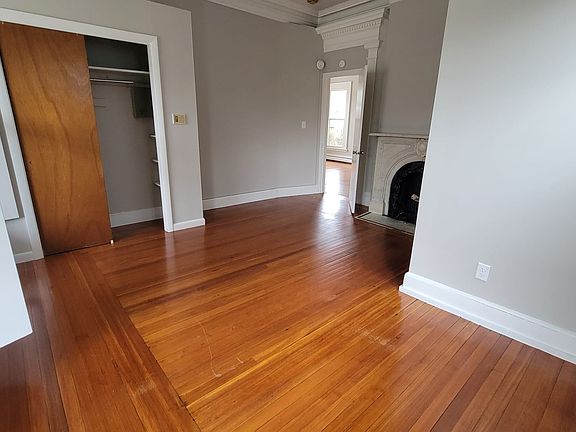 5th image of 787 Whitney Ave #1LL