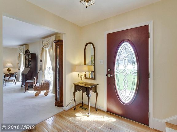 4th image of 10702 Deneale Pl