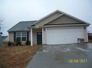 261 Waxberry Ct, Boiling Springs, SC 29316