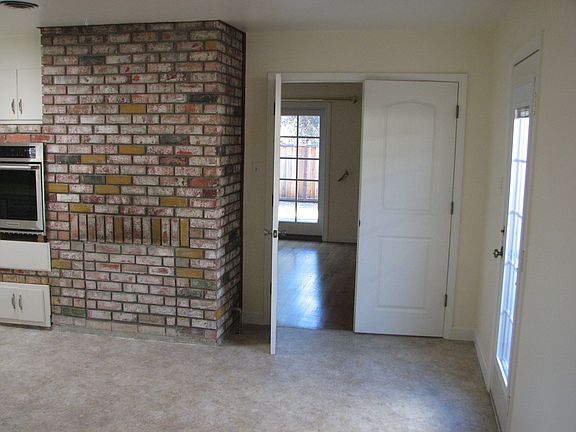 4th image of 1041 Belvedere Ln