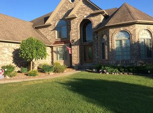 14332 Larkspur Dr, Shelby Township, MI 48315