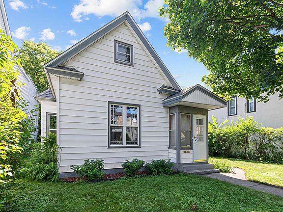 4th image of 3321 Longfellow Ave