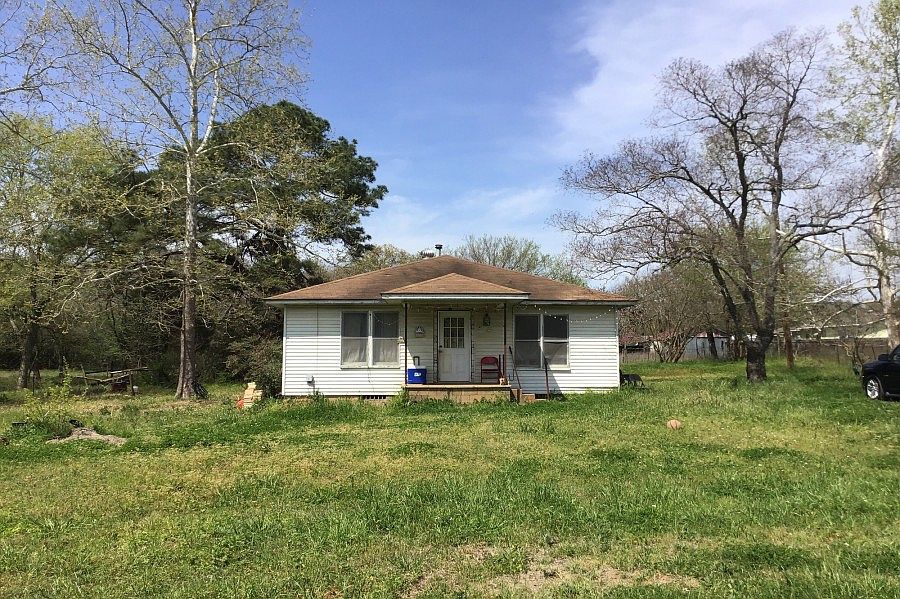 1st image of 1703 Piney Woods Ln