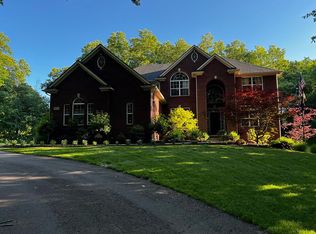 8277 Granite Ct, Dexter, MI 48130