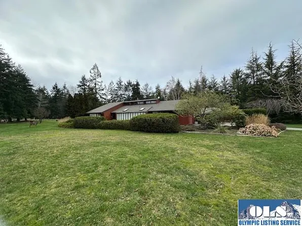 127 Applegate Ln, Sequim, WA 98382