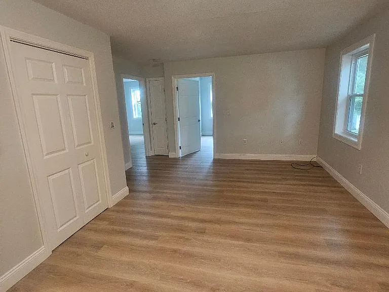 22 State St #4 — Photo 4