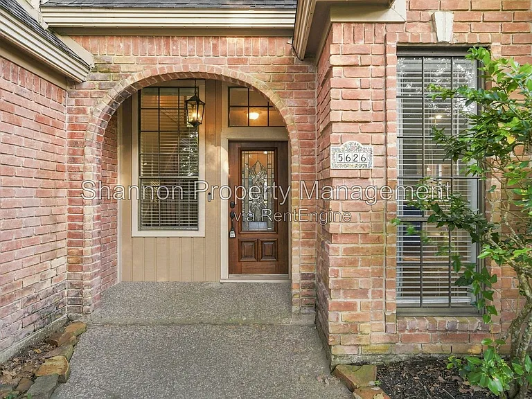 5626 Spring Lodge Dr — Photo 4