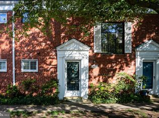 1612 Fitzgerald La, Alexandria, VA 22302