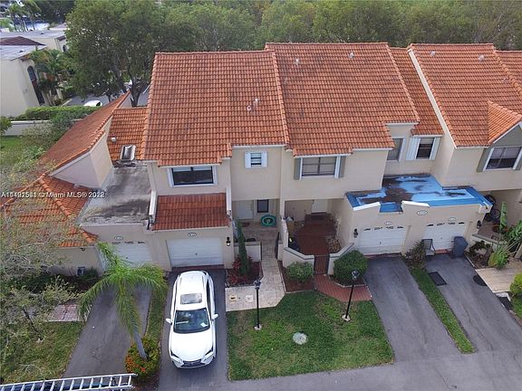 3rd image of 21120 Jib Ct APT K12
