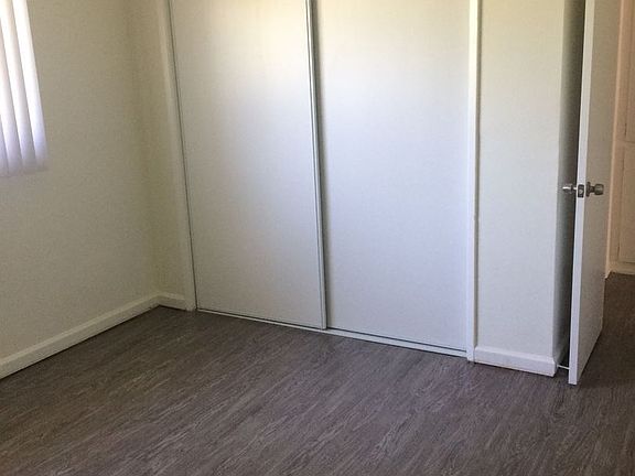 2nd image of 10239 Darby Ave APT 1