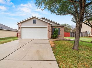 206 Wells Bnd, Hutto, TX 78634