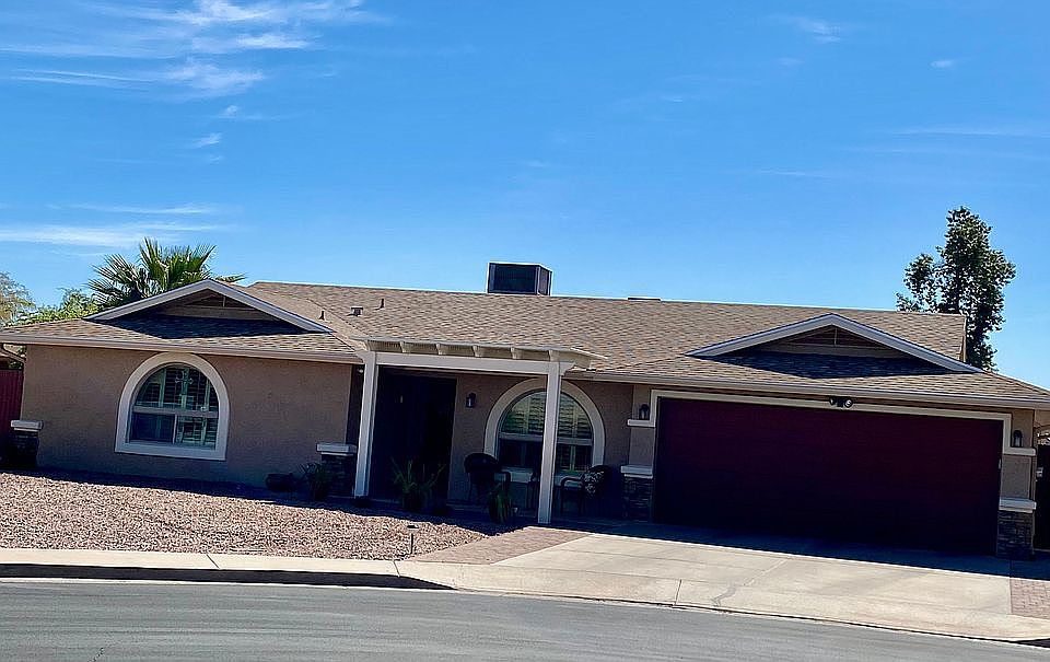 1st image of 931 S Penrose Cir