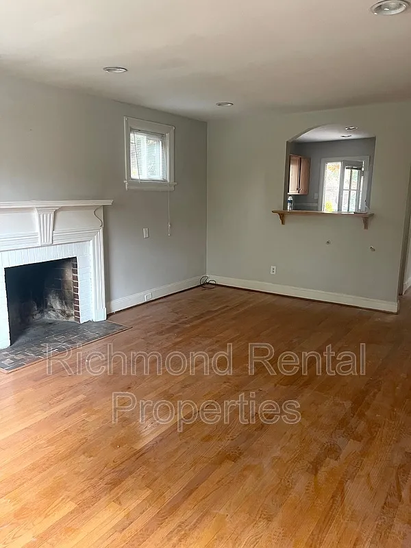2 bed, 1.0 bath, 1120 sqft, $1,995 — Photo 2