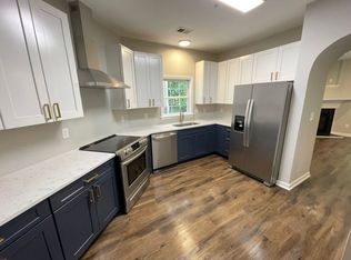313 Glenolden Ct, Cary, NC 27513