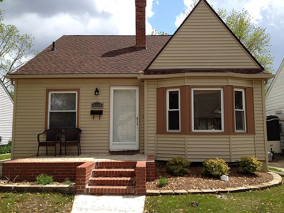 3rd image of 4154 Gardner Ave