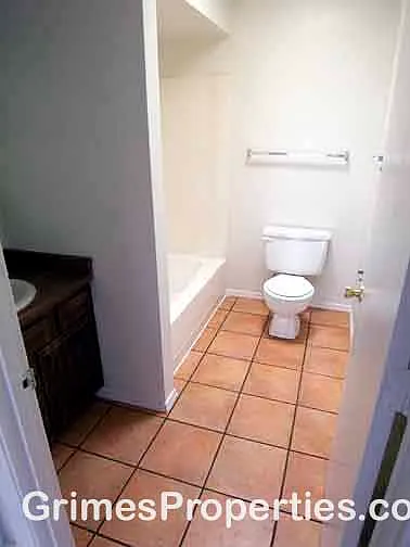 1109 Dickerson Dr SE #A — Photo 7