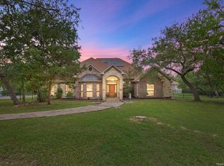 1125 Whispering Oaks, China Spring, TX 76633