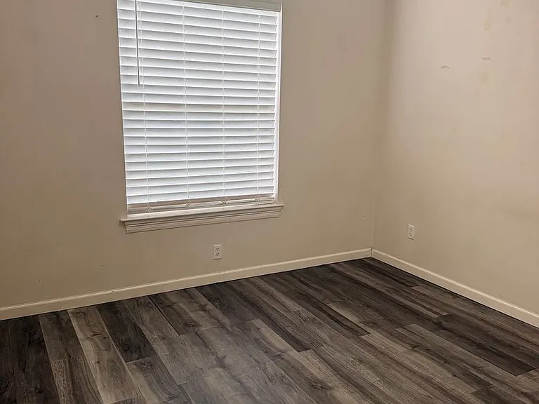 2516 Country Club Dr — Photo 20