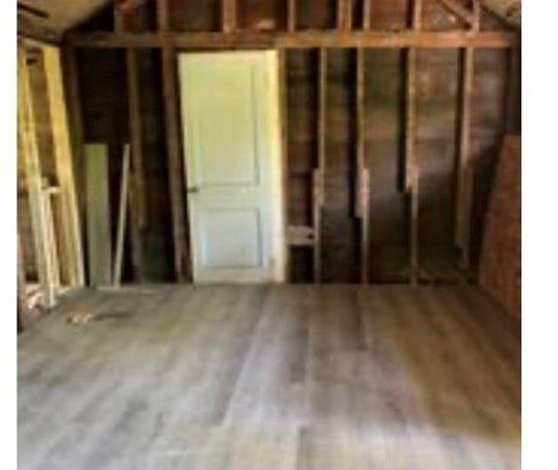 2nd image of 48 Seminary Ave