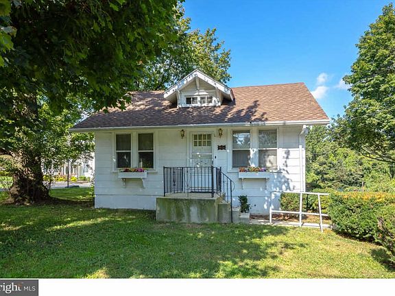 2nd image of 1836 Buck Rd