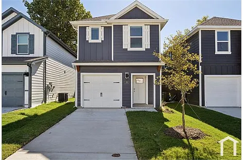 323 Clematis St Photo 1