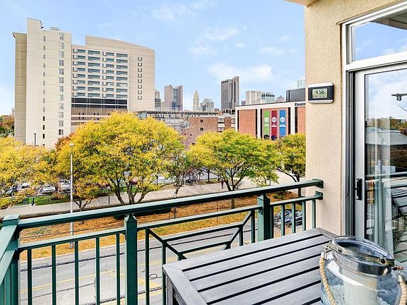 4th image of 196 S Grant Ave APT 401