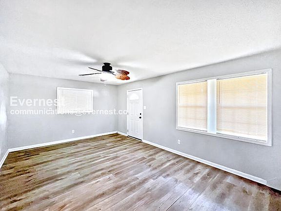 4th image of 8614 Bunker Hill Dr