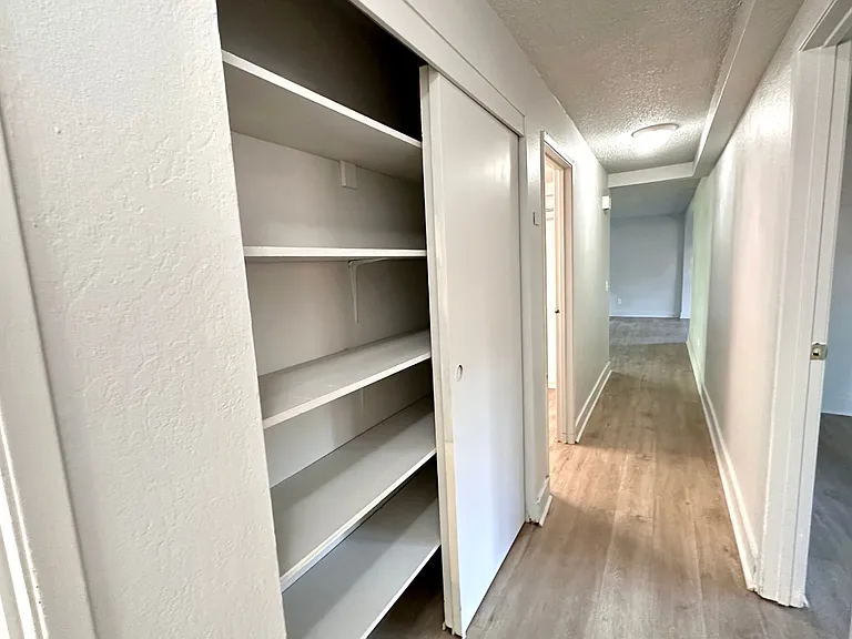 14507 NE 7th Pl #3 — Photo 8