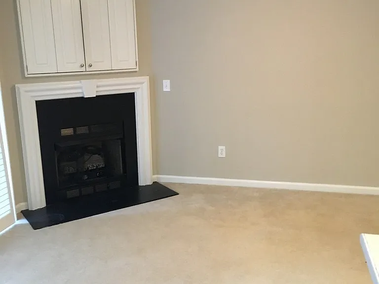 8 Rock Side Ct — Photo 4
