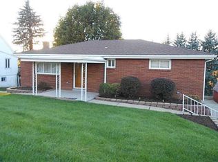 2082 The Cir, Washington, PA 15301