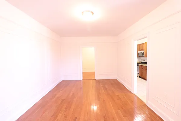 Rented by A&E Real Estate Management | media 11