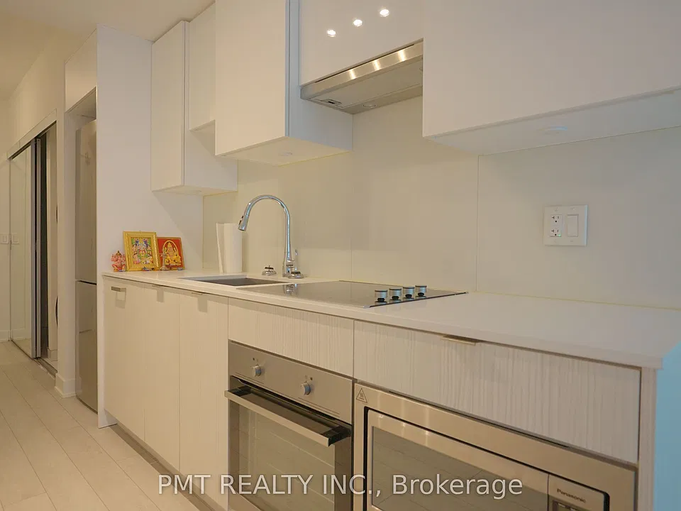 99 Broadway Ave #1708