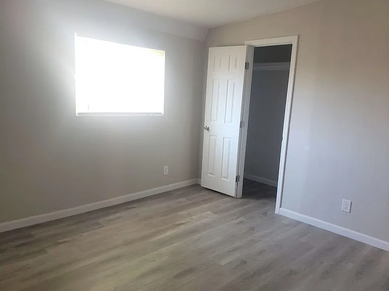 450 N Haskell Ave — Photo 14